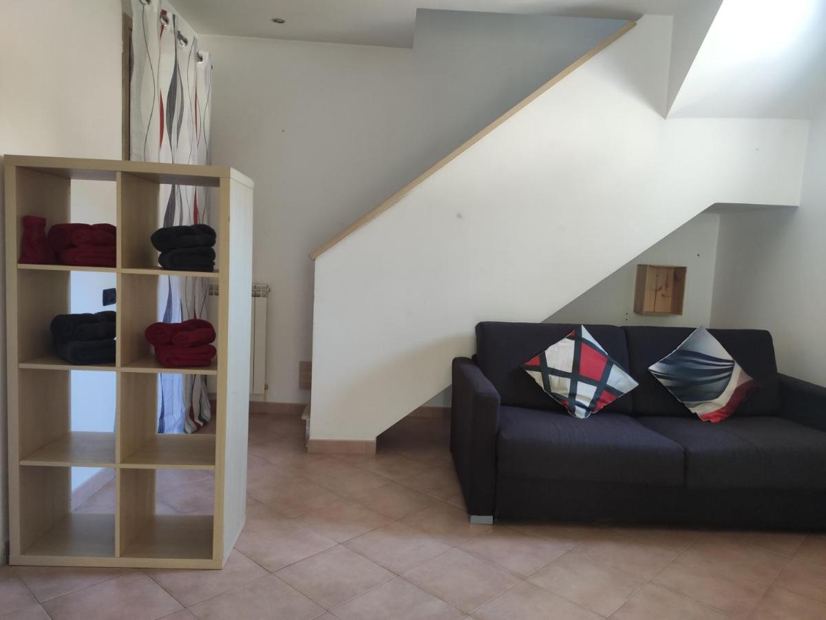 Red Lux Apartment Fiumicino Dış mekan fotoğraf