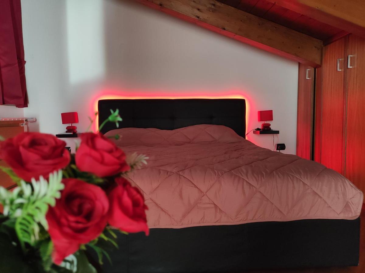 Red Lux Apartment Fiumicino Dış mekan fotoğraf