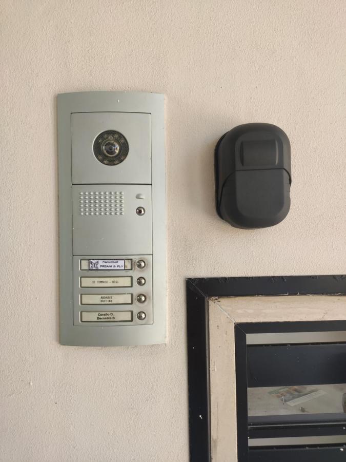 Red Lux Apartment Fiumicino Dış mekan fotoğraf